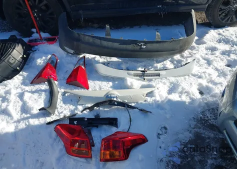 2013 Toyota Rav4 Limited z USA, uszkodzony, nr VIN 2T3DFREV2DW100305